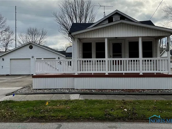 214 E Cherry St, Liberty Center, OH 43532