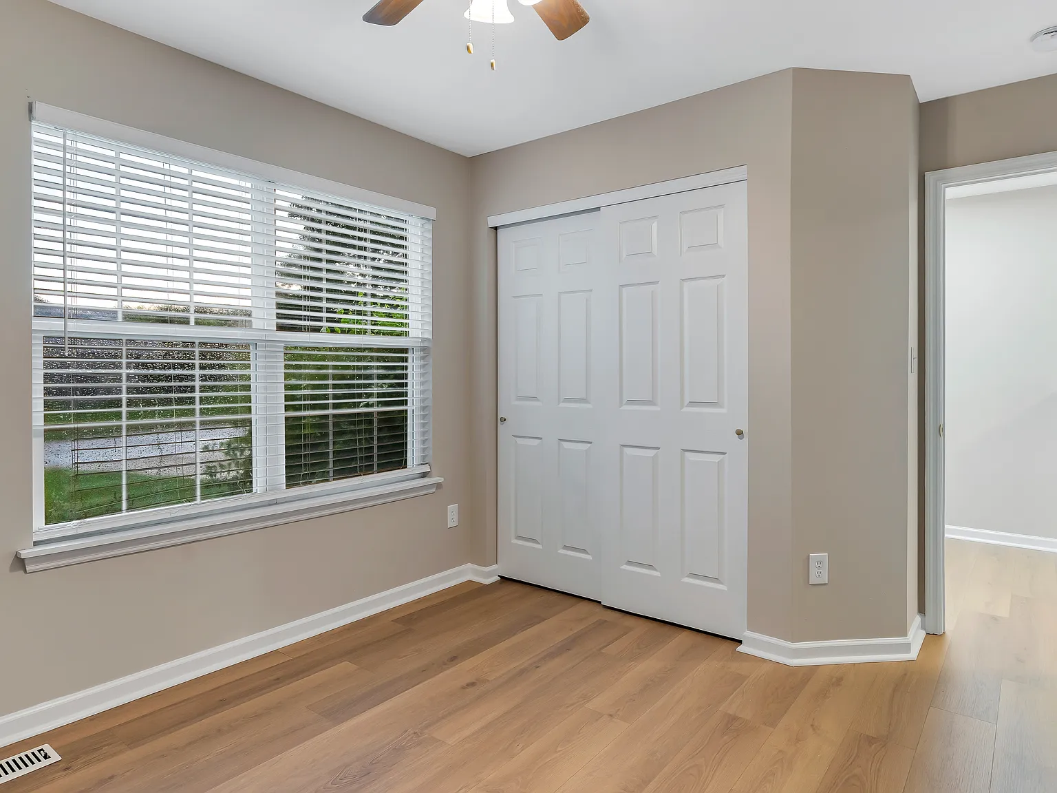 3 bed, 2220 sqft, $2,800 — Photo 4