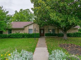 2521 Canterbury Ct, Carrollton, TX 75006