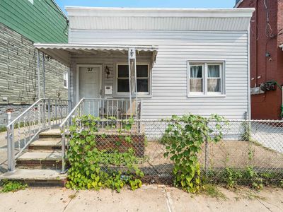 27 W 16th St, Bayonne, NJ, 07002