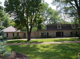 2770 SW Burlingame Rd, Topeka, KS 66611