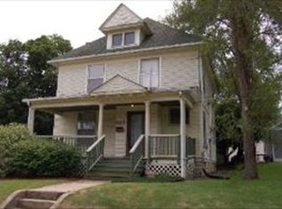 623 Margaret Pl, Elgin, IL 60120