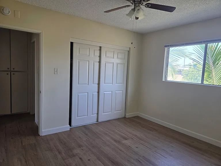 580 E Pleasant St #5 — Photo 3