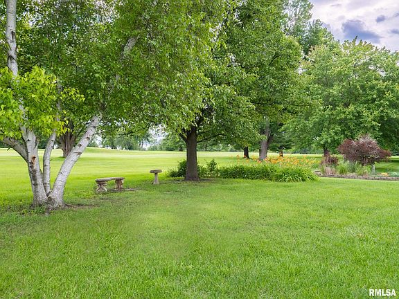 4th image of 2 Winged Foot Dr