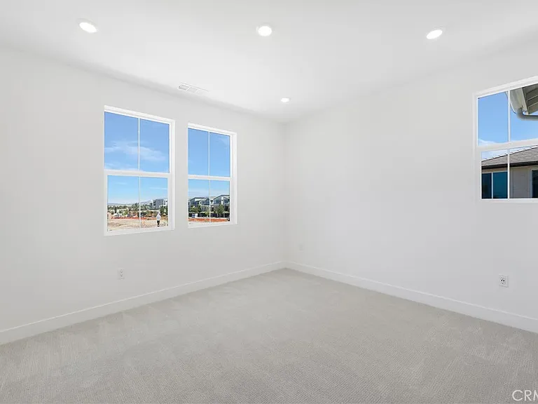 141 Dolores — Photo 20