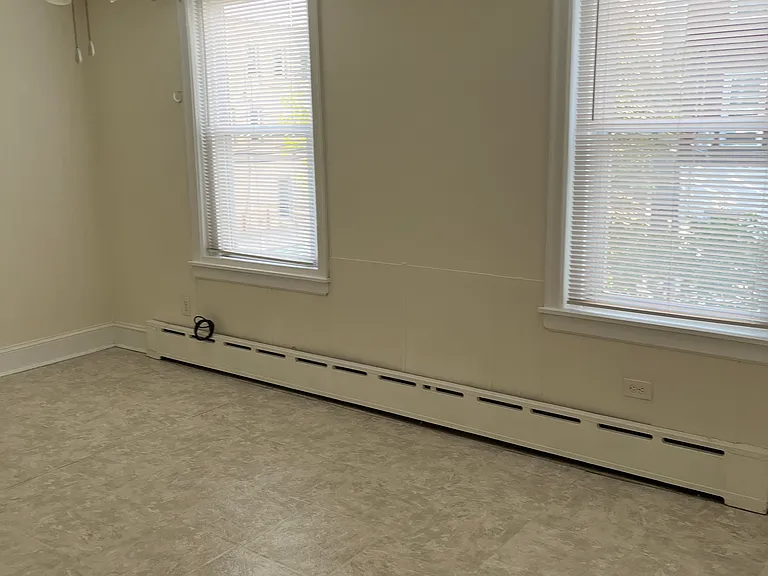 2144 Catharine St #2 — Photo 3