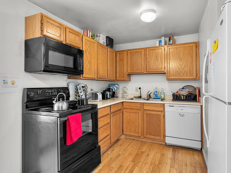 718 W 1720 N #225 — Photo 4