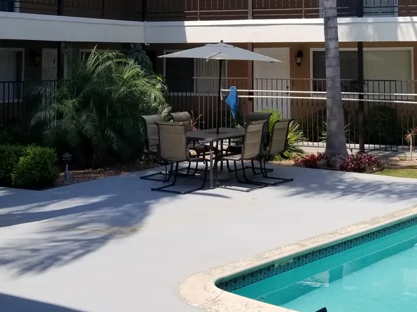 Redlands Pines Apartments, 1001 Pine Ave #2cd84166e, Redlands, CA 92373