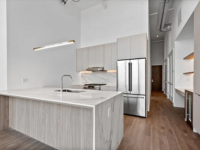 728 Lofts — Photo 33
