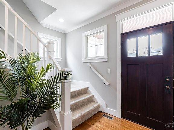 5th image of 3548 Saybrook Ave