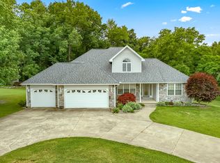 6604 Sweet Clover Hills Dr, Jonesville, MI 49250