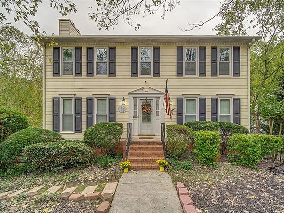 2nd image of 4208 E Emerald Dr NW