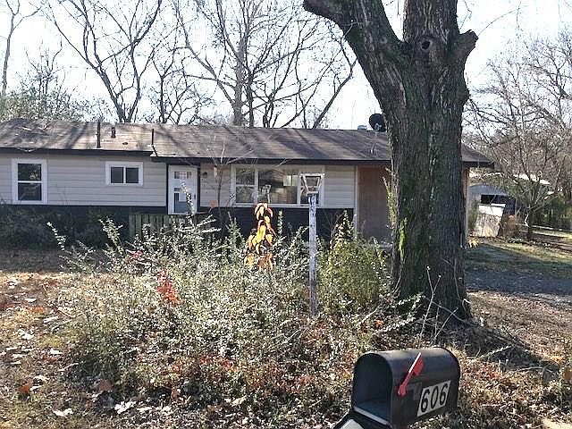 1st image of 606 Hardin St
