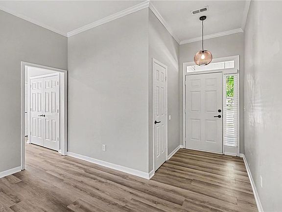 5th image of 189 Picardy Ct