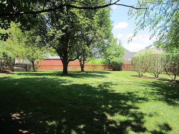 3rd image of 3202 Carlyle Ct
