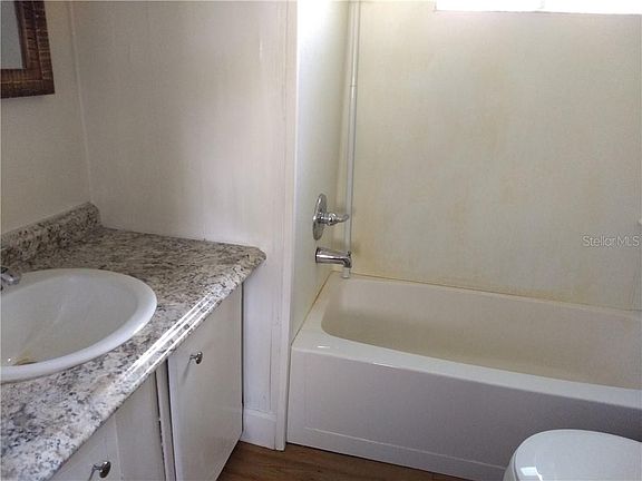 5th image of 213 Ravenna St S