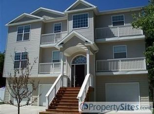 7249 Orchard St, South Haven, MI 49090