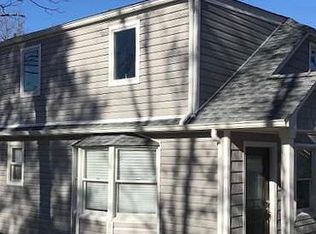 16 Overhill Rd, Rocky Point, NY 11778