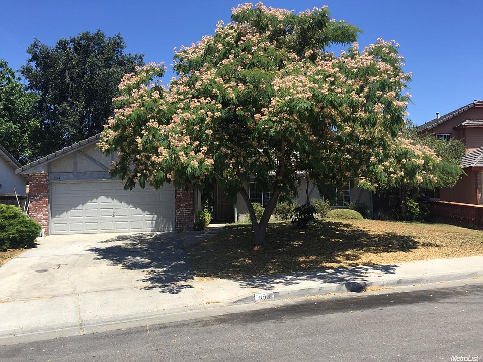 2nd image of 224 Orange Ave