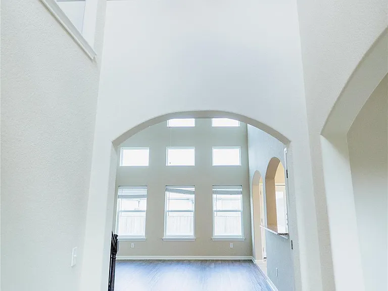 7993 Arezzo Dr — Photo 7