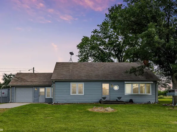 2221 Hickory Ave, Mount Pleasant, IA 52641