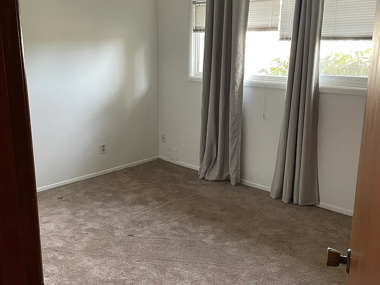 2522 Walnut St — Photo 3