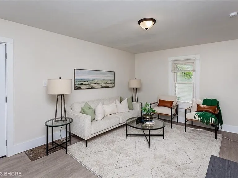 1215 Clark St — Photo 35