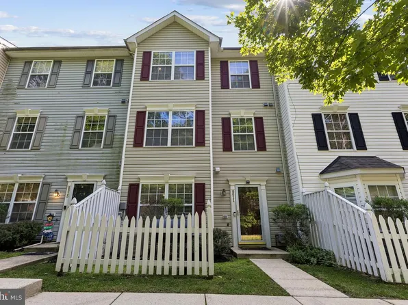 8011 Brookstone Ct #74, Severn, MD 21144