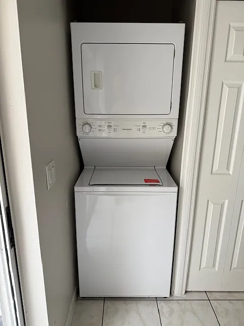 2 bed, 850 sqft, $1,600 — Photo 3