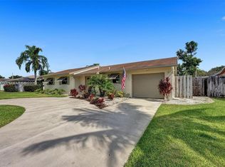 6549 Sleepy Willow Way, Delray Beach, FL 33484