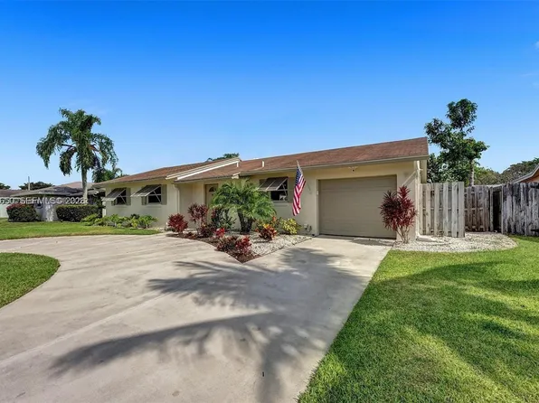 6549 Sleepy Willow Way, Delray Beach, FL 33484