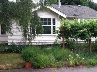 7002 23rd Ave NE, Seattle, WA 98115