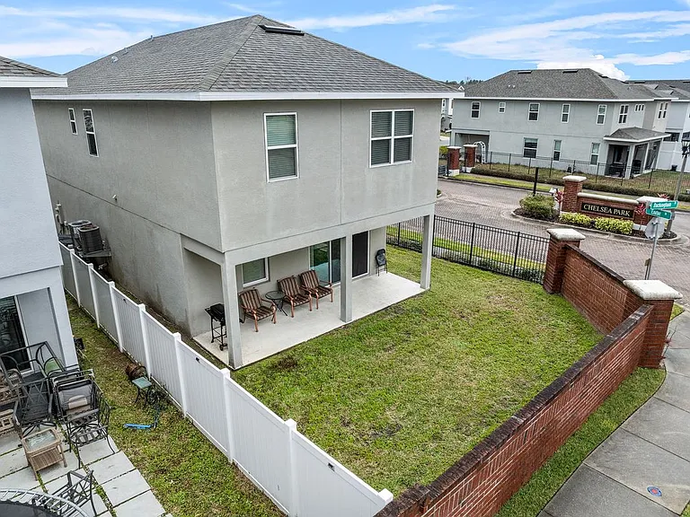 206 Aberdeen St — Photo 29