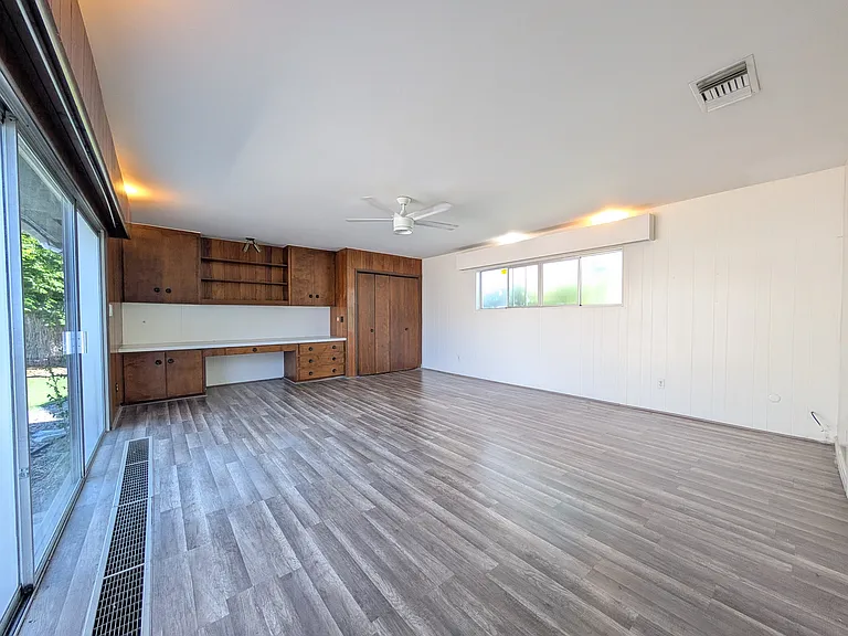 6132 Pembroke Dr — Photo 12