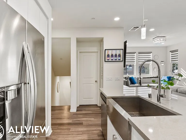 665 S Kinney Way — Photo 15