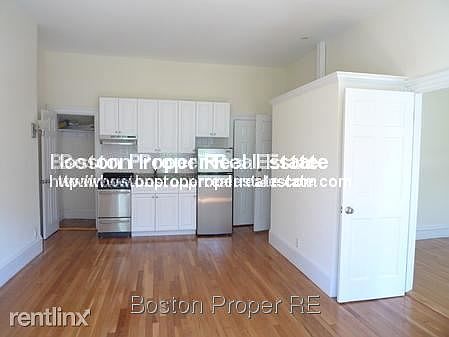 225 Newbury St. #2F Boston - Back Bay Unit Photo 4