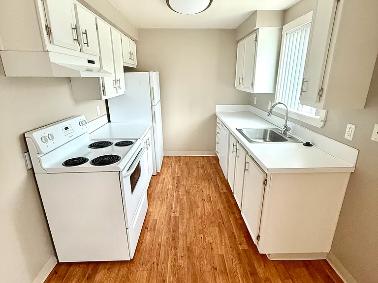 9555 SW Downing Dr #10 — Photo 3