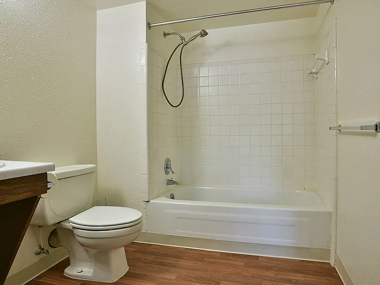 Bathroom with Tub