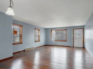 (Undisclosed Address), Springfield, IL 62704