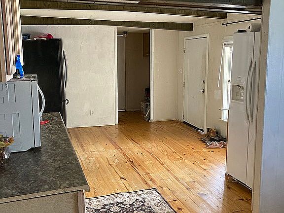 Kitchen view of entry