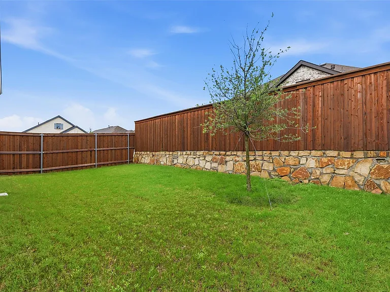 3101 Bell Flower Dr — Photo 35