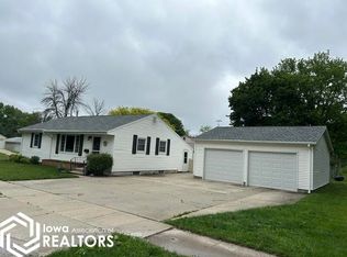 1816 Custer St, Iowa Falls, IA 50126