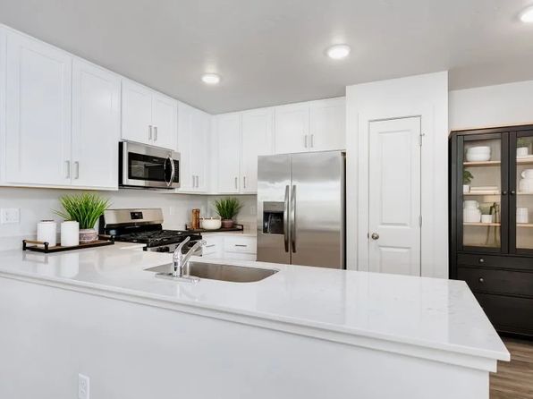 14282 Sky Lake Dr, Caldwell, ID 83607