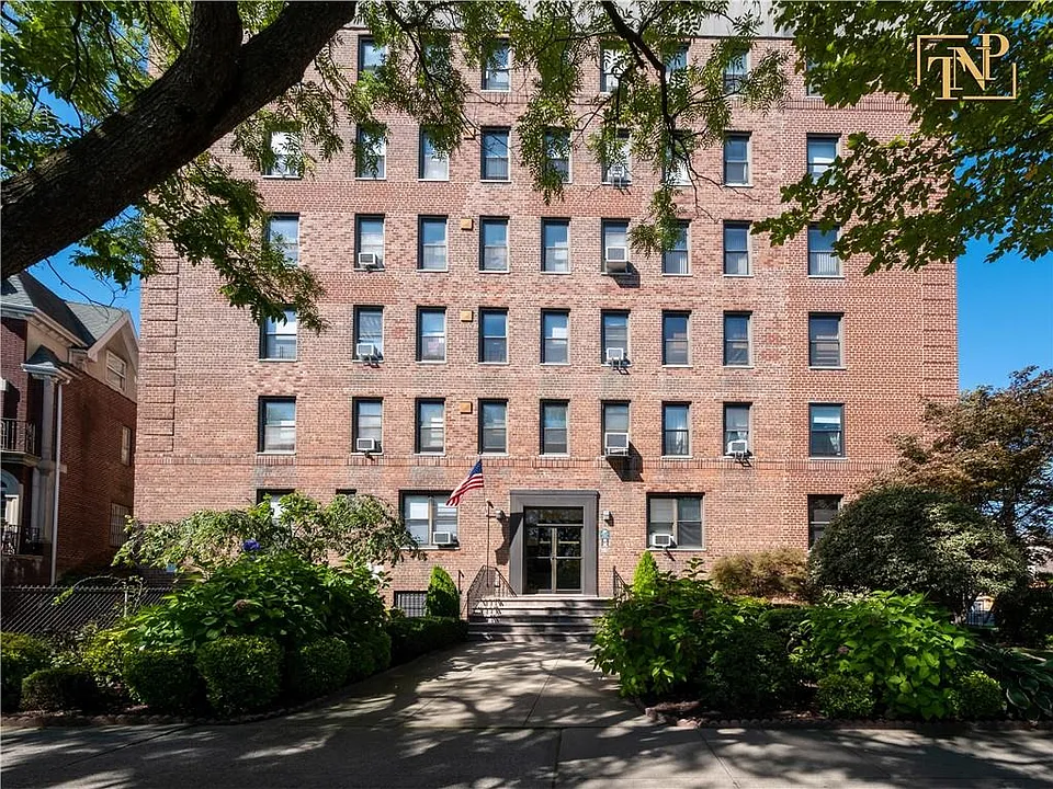 2310 Ocean Pkwy #2G