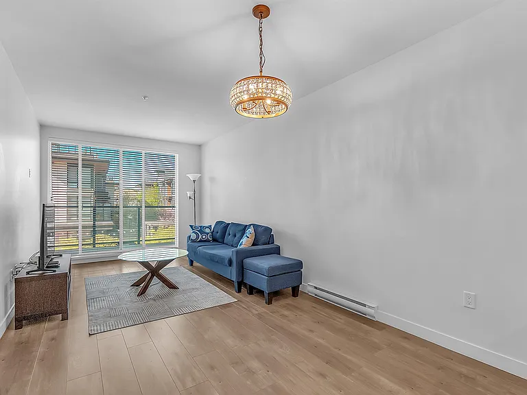 707 Como Lake Ave #212 — Photo 3