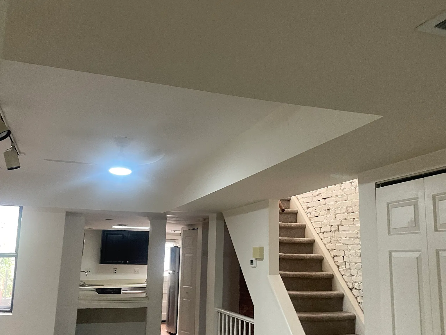 1 bed, 850 sqft, $1,250 — Photo 3