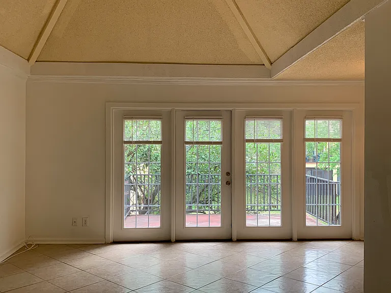 3932 La Mirada Dr N #6 — Photo 1