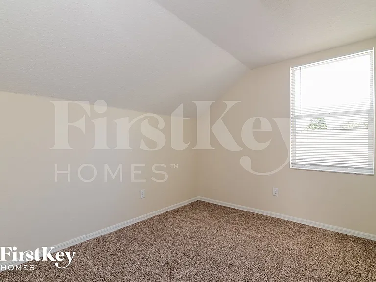 6173 Skylarkcrest Dr — Photo 12