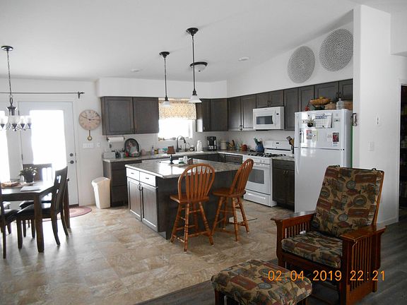 Kit/ LR Solid Vinyl Flooring