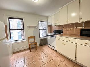 372 8th Ave, New York, NY 10001